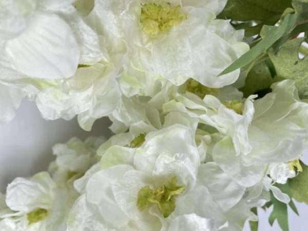 Delphinium Blanco 94cm